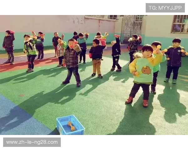 《重拾童年记忆 石头游戏与小猫钓鱼的欢乐时光》